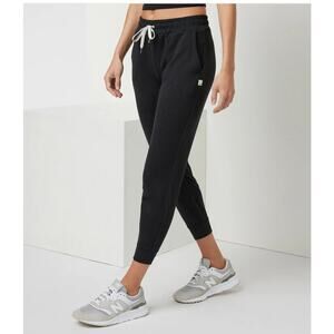 Vuori Performance DreamKnit Joggers in Black. XL